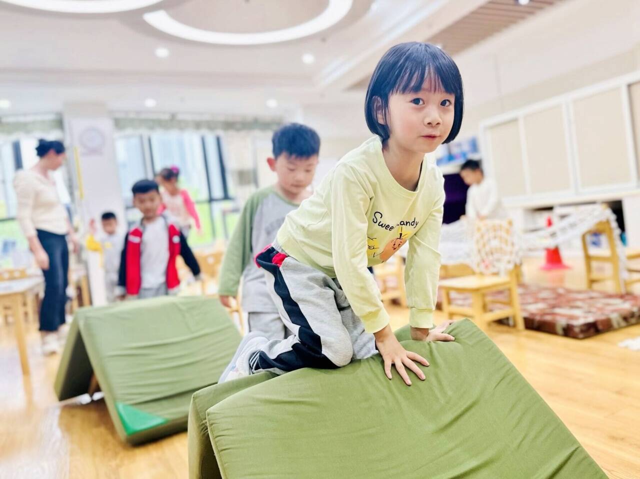 最美下雨天，“幼”与你相见——迈幼三园中班组家长开放日活动陈丹琴_html_1d117153.jpg