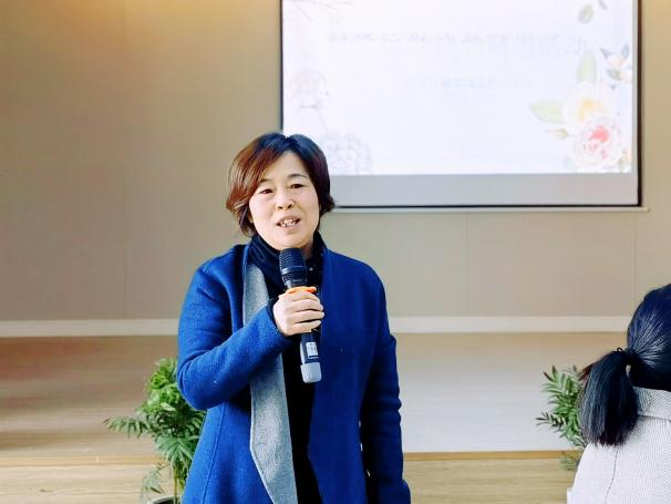 【生命迈幼·校园新闻】聚焦创造性游戏 研以共学促成长_html_26dbfddd.jpg