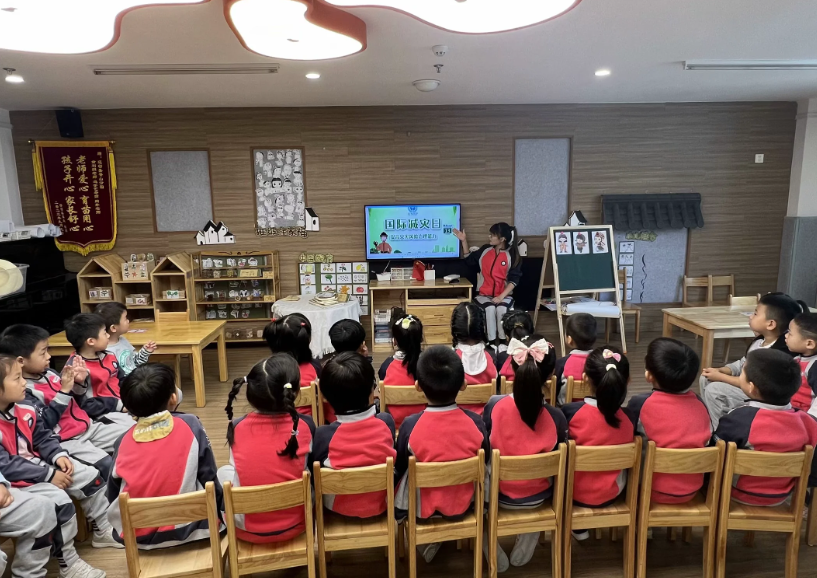 【生命迈幼·安全第一】应急逃生 临危不乱_html_m50f2aa4e.png