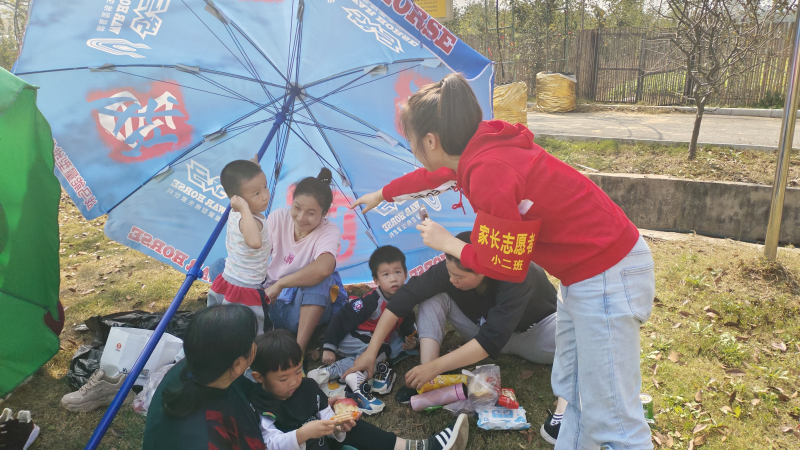 定稿：【生命迈幼·留住“秋”迹】探秘秋日，悦享秋游——迈幼嘉誉山分园秋游活动 (修改)_html_20f22f54.png