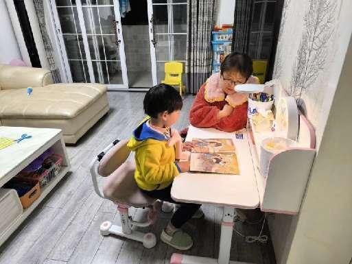 【生命迈幼 相伴互助】家园同心  育见未来-迈幼三园家长互助团暨大班亲子共读、阅读漂流活动_html_m63d9bb76.jpg