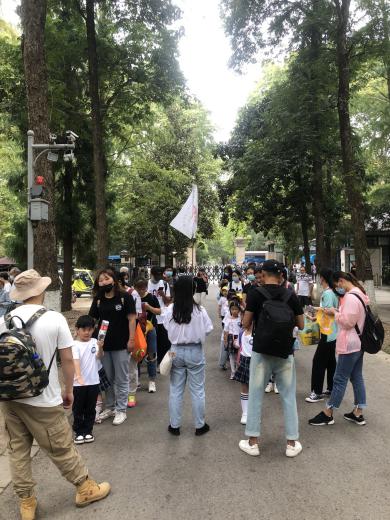 中三班家长资源活动报道新_html_7a6f9ba7.jpg