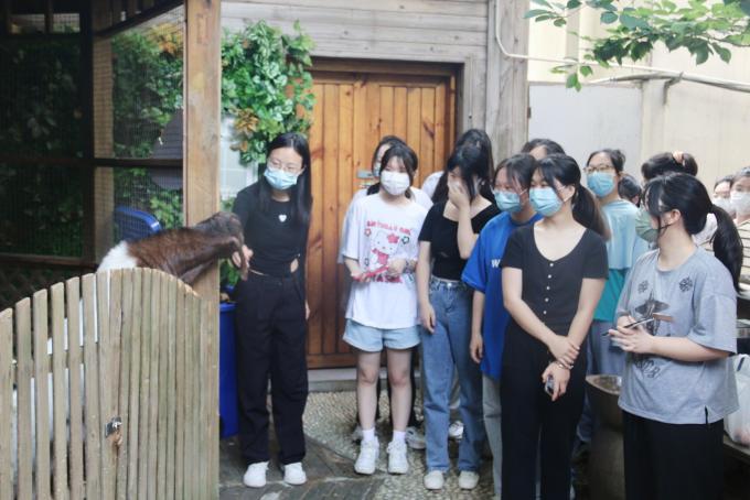 与爱携手，与幼成长_html_5ed45374.jpg