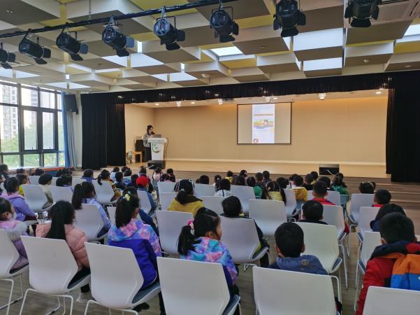 迈幼嘉誉山分园学雷锋新闻稿修改_html_665d3fc.jpg