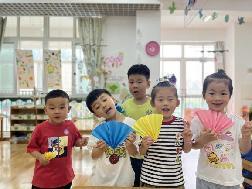 2023.6.21【生活燕幼·园区动态】燕幼中心园：夏至已至 美好始长——中一班夏至节气活动_html_m3deab5ea.jpg