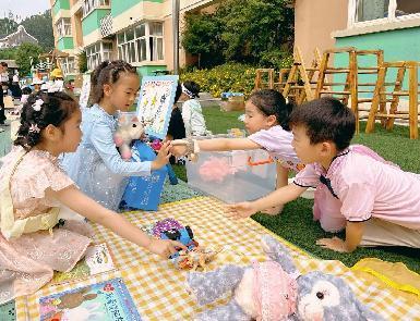 20230601【生活燕幼·园区动态】下庙分园：“六一暖童心，童年享童趣”——儿童节活动_html_m14acd363.jpg