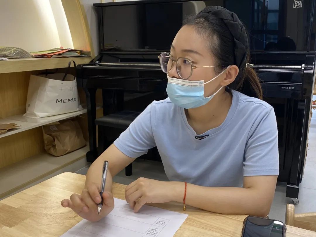 20230629【生活燕幼·园区动态】燕鸣苑分园：一路阳光，温暖同行——小班组召开班级家委会议_html_m5ea3bc15.jpg