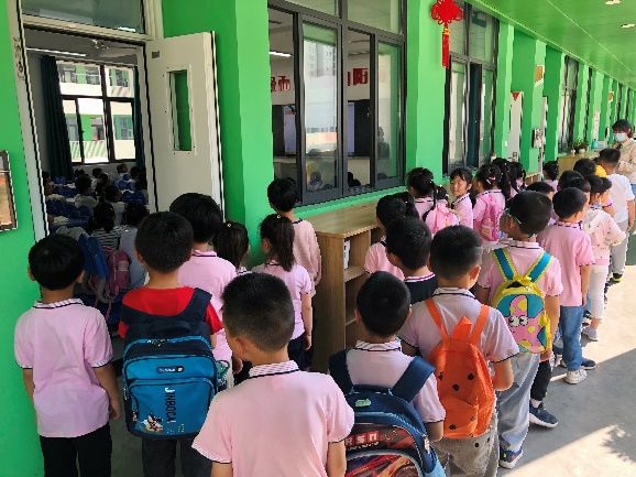 走进小学_html_56546a45.jpg