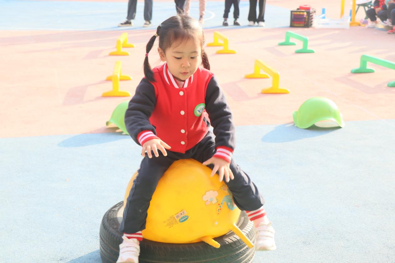 20221115新城园区中班年级组运动会新闻(1)_html_m19744509.jpg