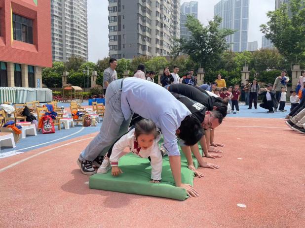 20240429小班亲子运动会_html_m6774e4a8.jpg