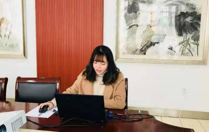 20220405【教科研动态】开题明方向，以研促成长——燕子矶幼儿园区“十四五”规划课题开题论证会_html_4e53e3c3.jpg