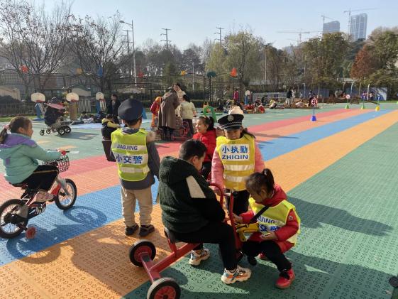 20200108【园区动态】下庙园区：游戏促发展，教研共成长_html_67c06220.jpg