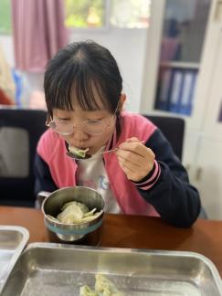 祥和园2021.11.17 厨房人员技能比拼_html_md411273.jpg