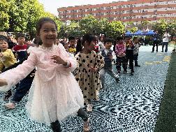 【生活燕幼·年级组动态】燕幼中心园：“快乐体智能，健康好体魄”---中班年级组社区活动_html_m715a3427.jpg