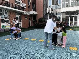 【生活燕幼·年级组动态】燕幼中心园：“快乐体智能，健康好体魄”---中班年级组社区活动_html_m634cd9cd.jpg