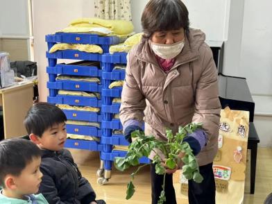 【生活燕幼·年级组动态】下庙分园：“拥抱自然，乐享耕趣”——中班年级组种植团活动(1)_html_ma16b456.jpg