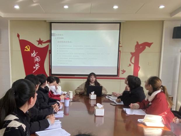 【生活燕幼·园区动态】下庙分园：“走进微课，共同成长”_html_m61472c55.jpg