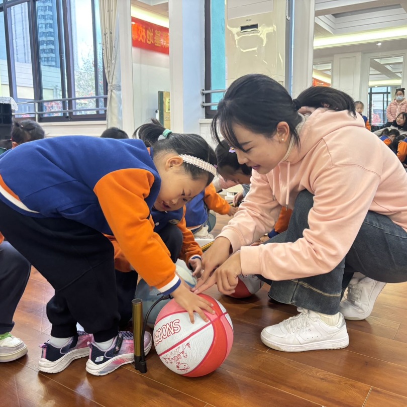 20241118【生活燕幼】“传承行知思想，力行生活实践”——“陶行知教育思想在栖霞”  陶研基地校联合展示活动_html_4ae20f1d.jpg