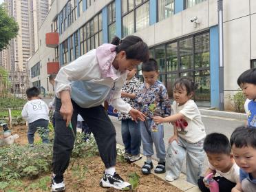 20240625 【生活燕幼·园区动态】家园互动 携手并进——家长资源团活动_html_m207d02ca.jpg