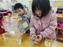 【生活燕幼·园区动态】燕幼中心园雨水时节，润物无声——大一班雨水节气活动_html_7b718c6b.jpg
