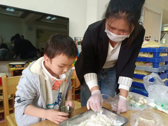 【生活燕幼·年级组动态】下庙分园：“家园互动，携手并进”——中班年级组家长资源团活动_html_m5adca780.png