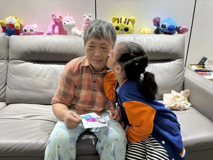 20231023【生活燕幼·园区动态】燕鸣苑分园：“爱满重阳 孝润童心”——重阳节活动_html_16f24ab3.jpg