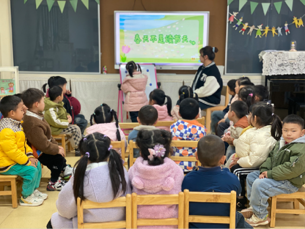 20250616【生活燕幼&middot;教研组动态】：深研师幼互动，赋能领域发展——社会教研组学期活动总结_html_m392e19e1.png