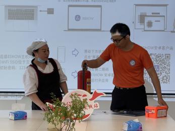 20250606【生活燕幼·安全第一】燕鸣苑分园“安全童行 护幼成长”——消_html_m4d1cf07.jpg