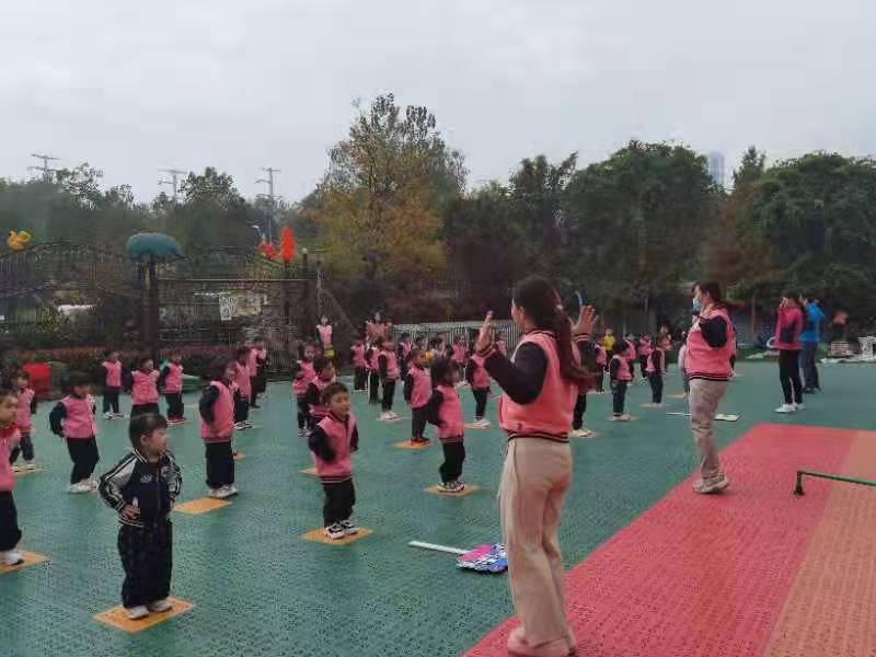 年级组动态_html_m37cf647b.jpg