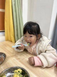 20230404【生活燕幼·园区动态】燕鸣苑分园：舌尖上的节气之清明_html_m559a7ff9.jpg