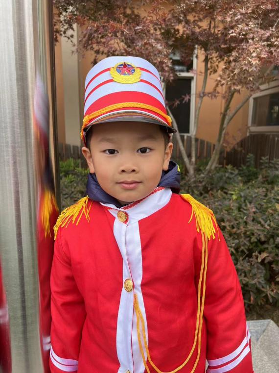 20231204【生活燕幼&middot;园区动态】下庙分园：“小仪式，大情怀”——大三班升旗仪式_html_m487f42a8.jpg
