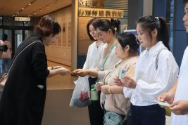 20241018燕子矶幼儿园与八卦洲幼儿园家长互助团暨陶行知诞辰133周年纪念日活动(1)_html_m2068f934.jpg