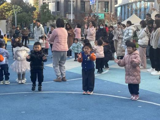 20231201 【生活燕幼·园区动态】燕鸣苑分园：冬日有约 伴“幼”成长——家长半日开放活动_html_m5150800b.jpg
