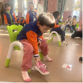 20231124【生活燕幼·园区动态】生活小能手，自理我最行——小班生活自理能力比赛_html_e0507aa.png