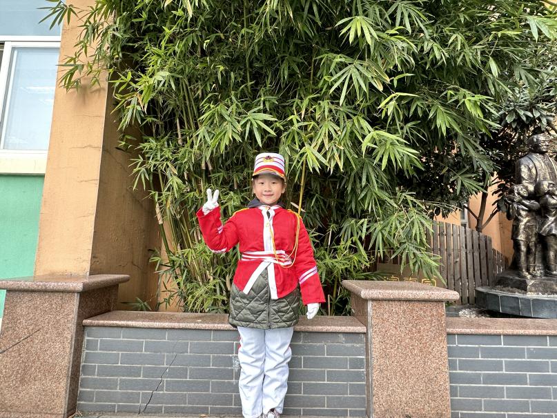 20231127【生活燕幼·园区动态】下庙分园：“小仪式，大情怀”——大二班升旗仪式_html_14cef58e.jpg