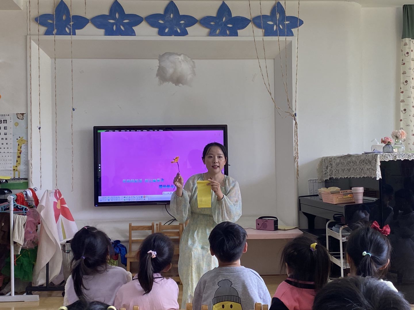 20230514【生活燕幼&middot;园区动态】下庙分园：花漾时光，爱意绽放——母亲节活动_html_m57931495.jpg