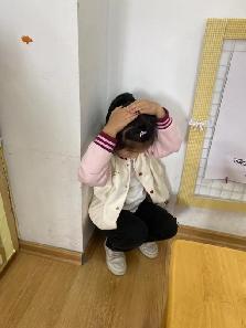 2023.5.11 燕幼中心园 地震避震演习_html_m12580127.jpg