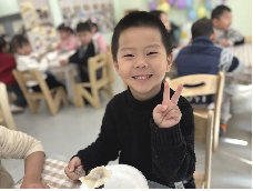 @20241220   【生活燕幼·园区动态】燕鸣苑分园：“温暖过冬至，快乐包饺子”——舌尖上的节气之冬至(2)_html_26540e7b.png