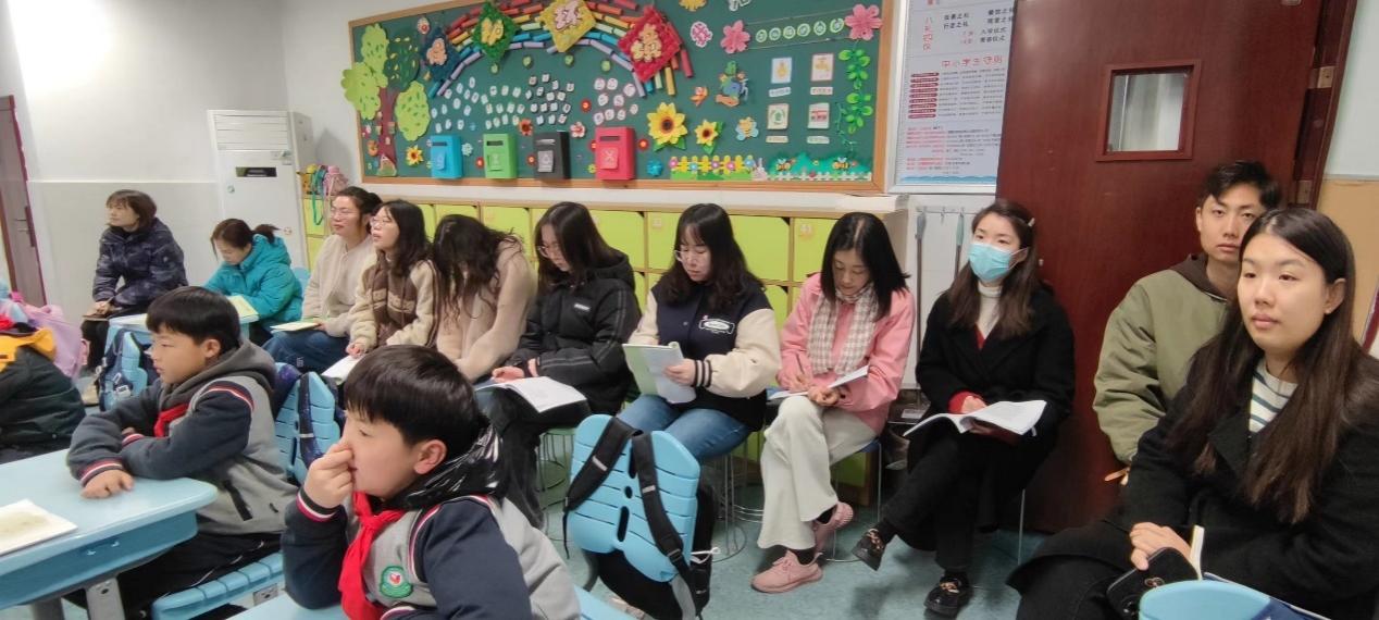 【养正颐小·教学】以研促教 推进学生综合素养提升——综合组第三次校本研修活动_html_10dd03ca.jpg