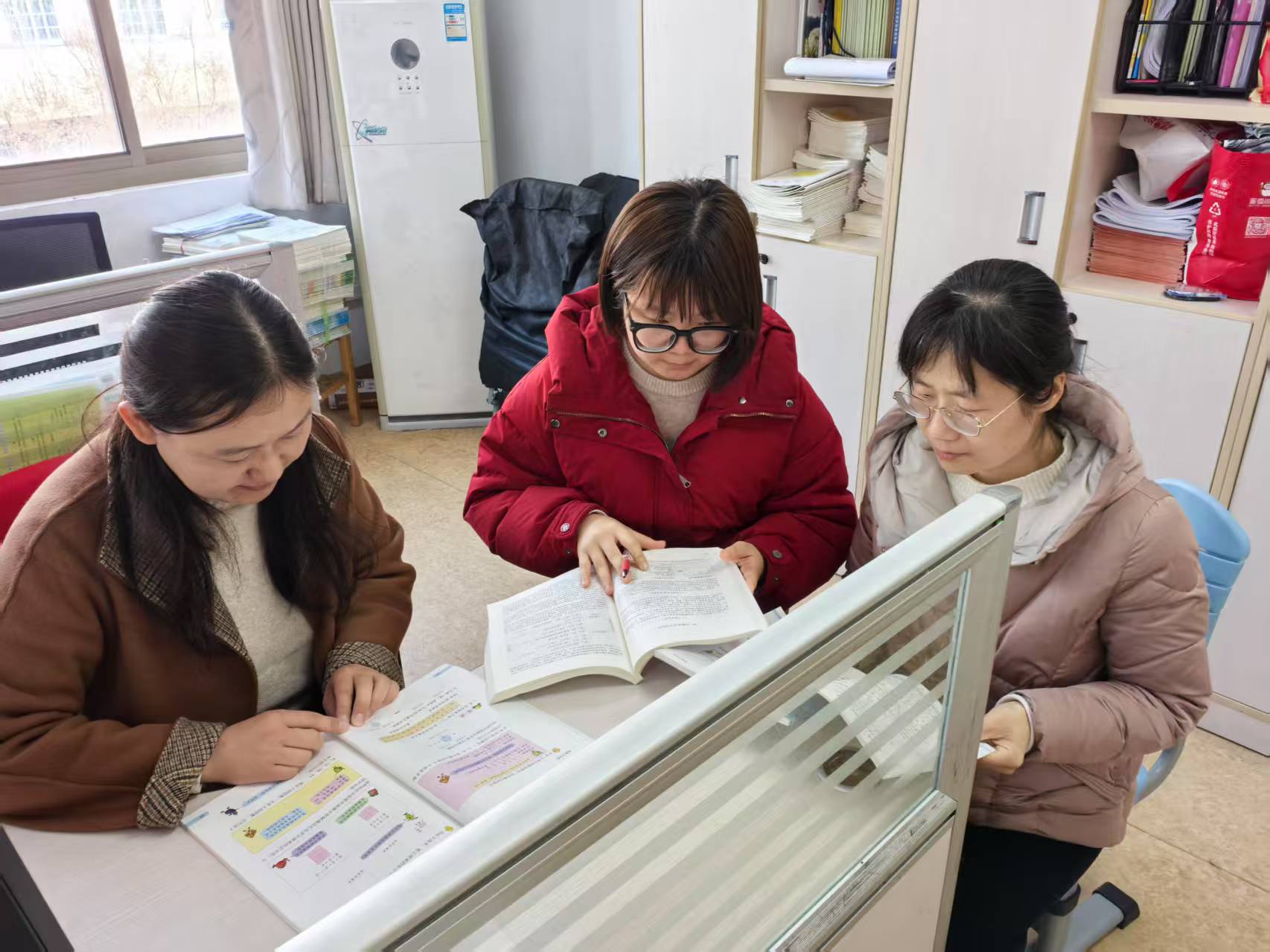 2025.3.20【养正颐小·教学】聚集体智慧，备精彩课堂_html_7826599.jpg