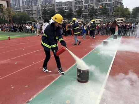 119宣传周报道_html_2e231c77.jpg