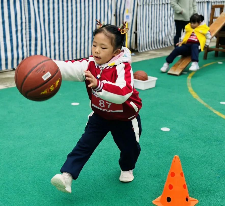 临时_html_347cf00.jpg