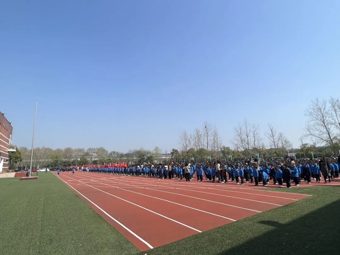 临时_html_25bda79b.jpg