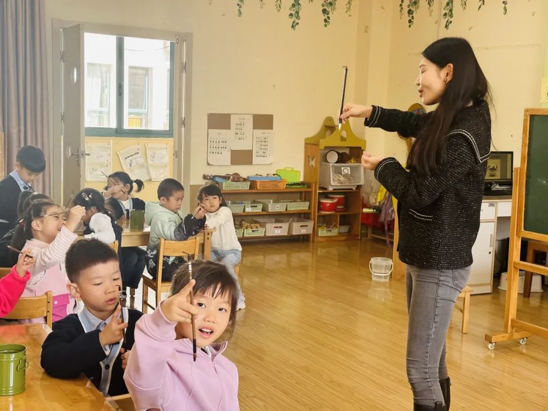 临时_html_m6eae1db.jpg