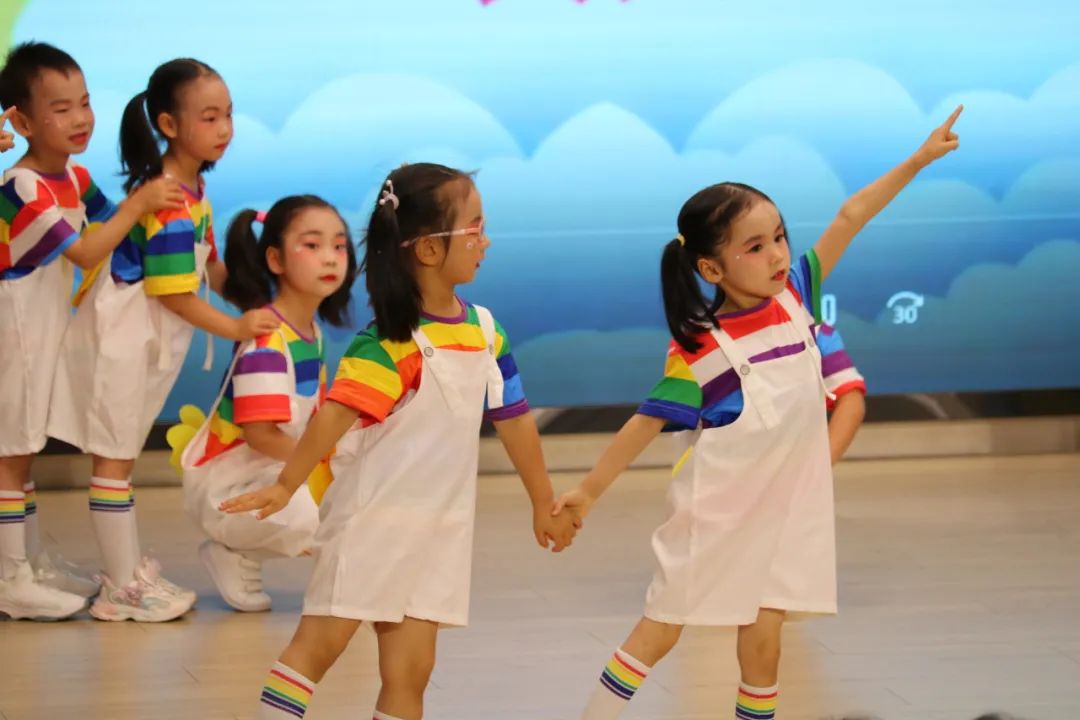 临时_html_4323709d.jpg