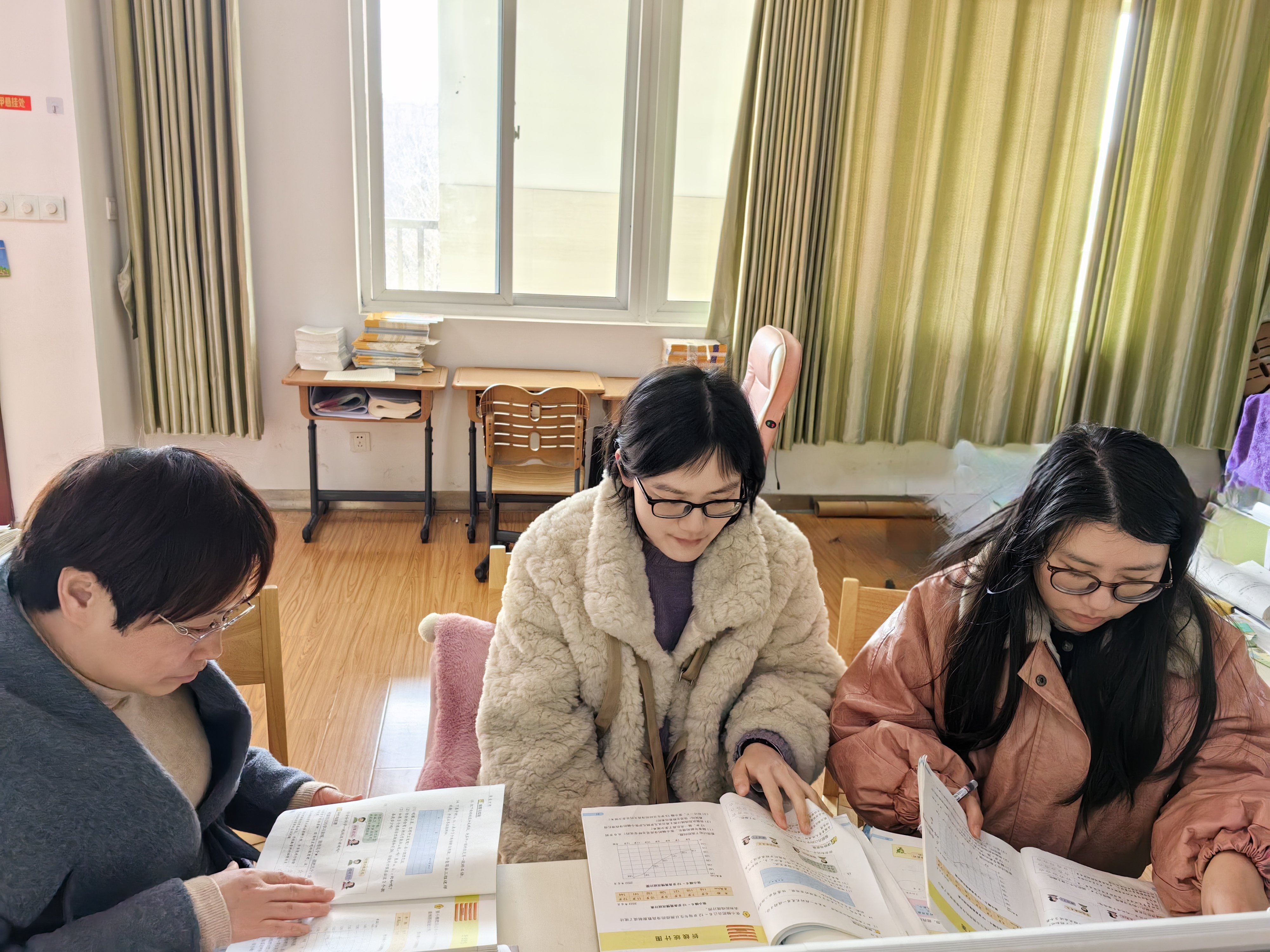 202403集体备课谋实效 全力抒写奋进篇_html_7a1ac22a.jpg