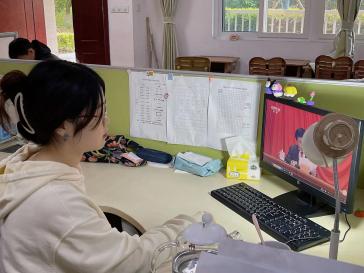 【大爱青秀】百年奋进，青春有我——青秀城小学组织观看“庆祝中国共产主义青年团成立100周年大会”_html_m63a0fff4.jpg
