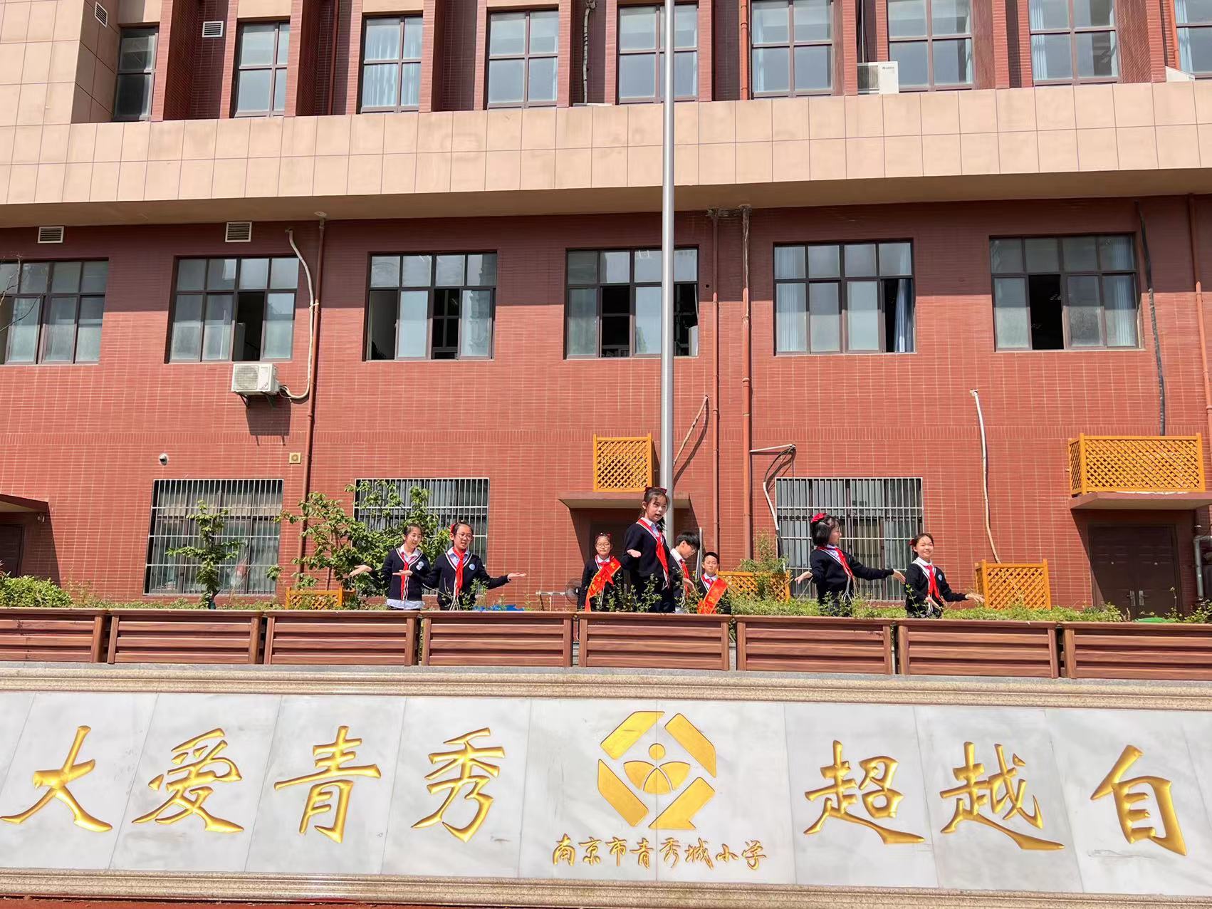 中国美 劳动美_html_m2a9ed0fd.jpg