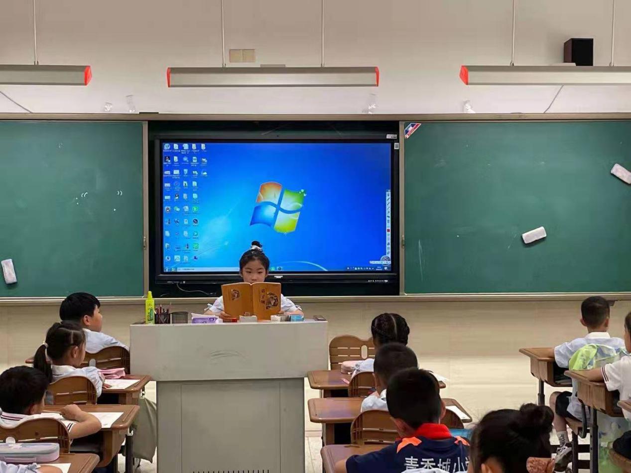 一年级朗诵比赛_html_5771affb.jpg