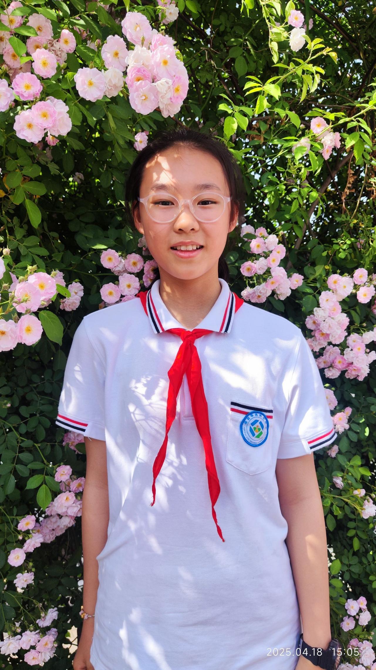 2025.6.23朱婕【大爱青秀&middot;记忆德育】六4比个耶 毕个业_html_m40050edf.jpg